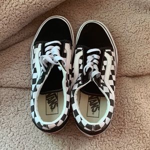Women’s Vans Old Skool Platform Sneaker - SIZE 7